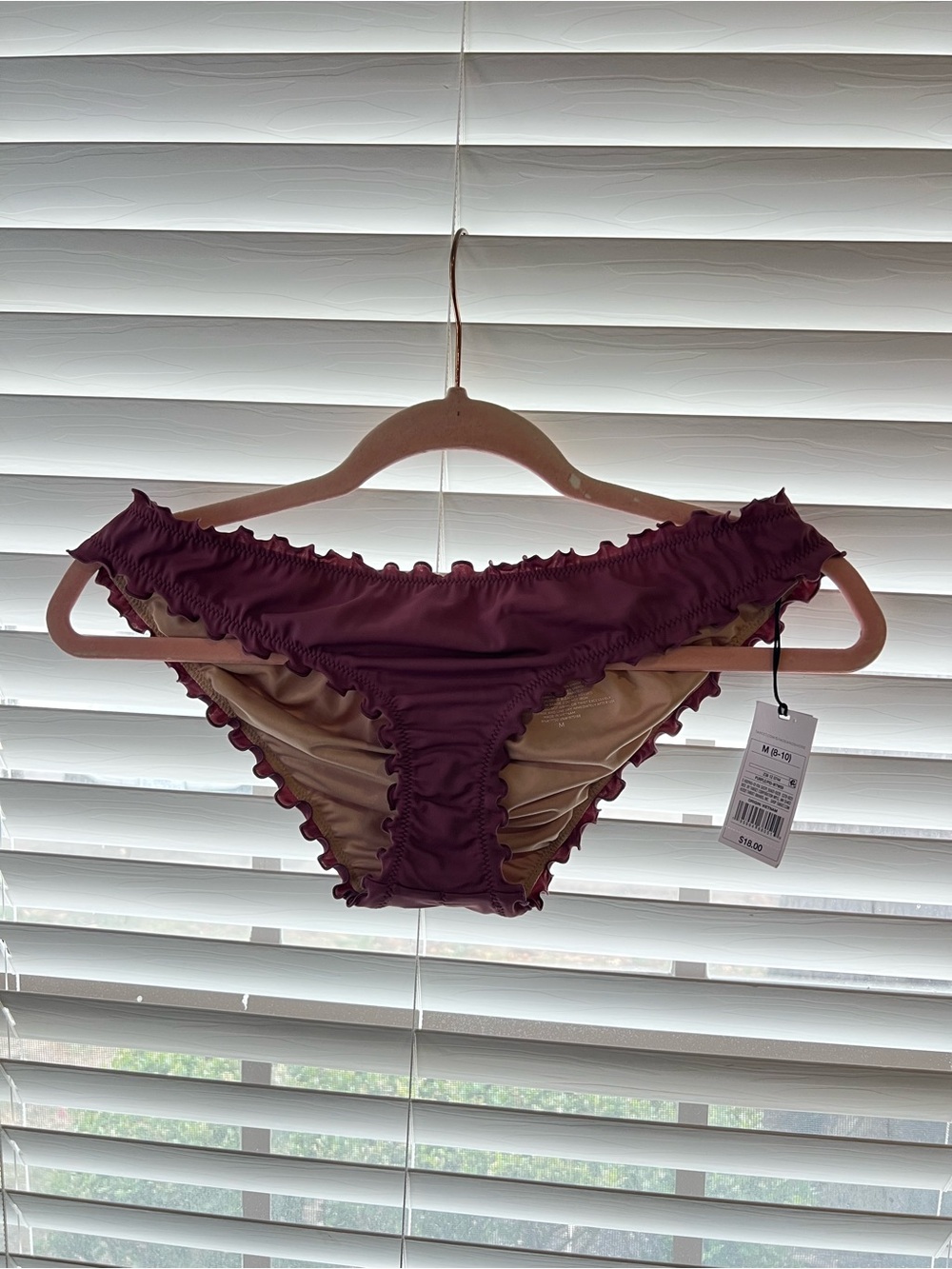 NWT Shade & Shore Ruffled Bikini Bottoms in Deep Burgundy size Medium